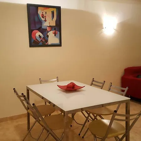 Luminoso Y Amplio Apartamento En Con Piscina Salou