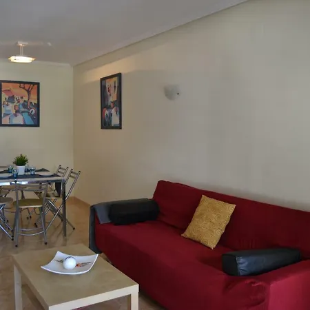 Luminoso Y Amplio Apartamento En Con Piscina Salou