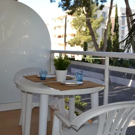 Luminoso Y Amplio Apartamento En Con Piscina Salou